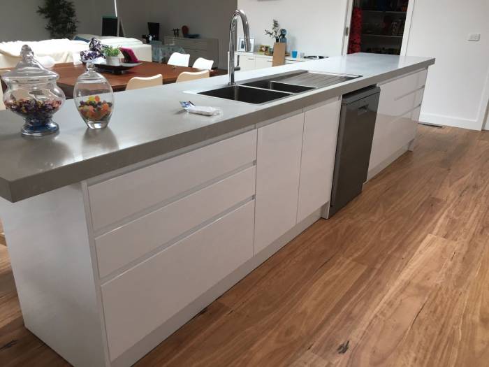 kitchen cabinet makers Chadstone
